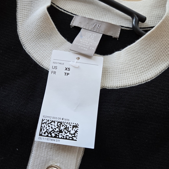 H&M Black Pocket-detail knit Cardigan with Gold Buttons Quiet Luxury size XS - Picture 16 of 16